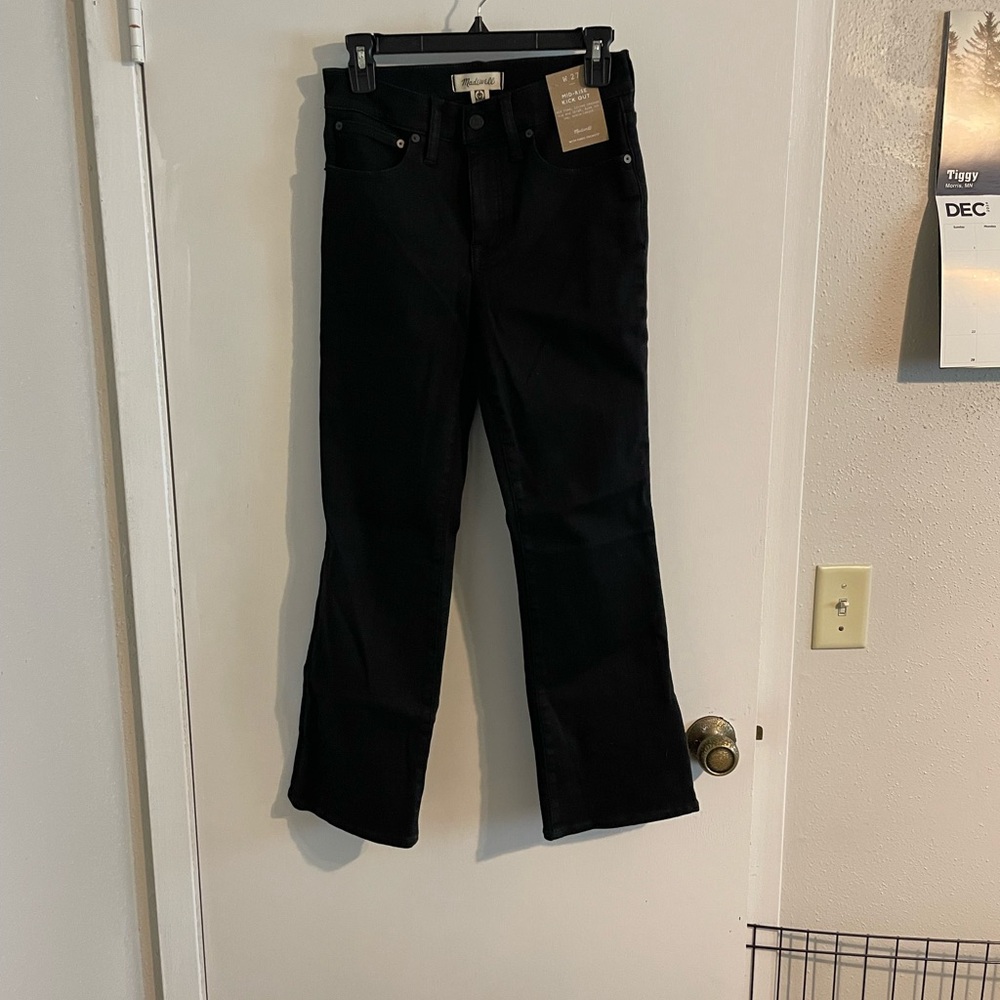 NWT Madewell Mid-rise Kick Out Jeans Black